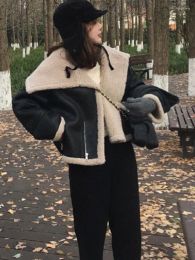 Women's Fur Womens Coat Fall Winter 2023 Turn Down Collar Thicken Warm Oversized Leather Jacket Lambswool Locomotive Outerwear BJ