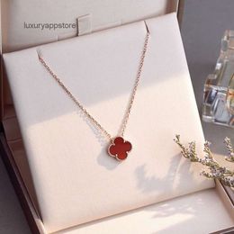designer clovers necklace S925 Silver Four Leaf Grass Necklace for Women with Double Sided Wearable Colorless 2023 New Collar Chain as a Gift for Girlfriend