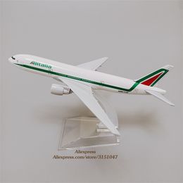 Aircraft Modle Alloy Metal Air Alitalia B777 Aeroplane Model Italian Airlines Boeing 777 Airways Plane Model Diecfast Aircraft Kids Gifts 16cm 230426