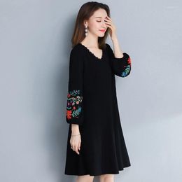 Casual Dresses Mid-length Dress Women Autumn And Winter Fashion Embroidery 2023 V Neck Long Sleeve Female Tops