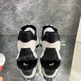 le migliori nuove scarpe da ginnastica di qualità del progettista delle donne Scarpe nere bianche di marca Sneaker Scarpe causali in pelle con suola in gomma2023