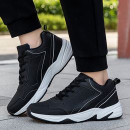 New Leisure Fashion Mens Running Shoes High Quality Leather Soft Mens Sneaker 48 Big Size Outdoor Walking Spring Men Shoes