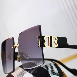 luxury designer Sunglasses For Women Men Summer Style Anti-Ultraviolet Square Frame Fashion Sports and leisure sunglasses have wear lanyard