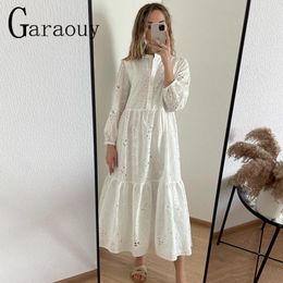 Dress Garaouy 2022 New Women Elegant Embroidered Lace Dress White Female Splicing Dress Floral Hollow Out Loose Casual Party Vestidos