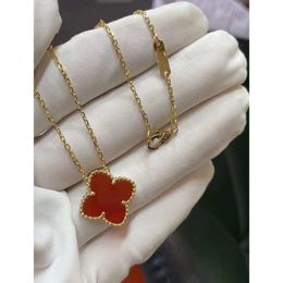 Designer earrings 4/Four Leaf Clover Charm High Version Four Grass Necklace Single Flower Natural Agate Pendant Classic Double Sided Lucky Collar Chain