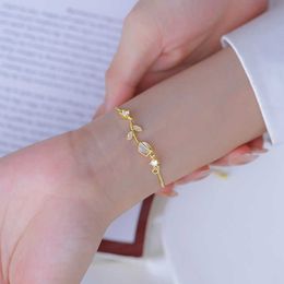 Charm Bracelets Korean Light Luxury Tulip Flower Bracelet For Women Shiny Zircon Opal Pearl Beaded Rose Adjustable Charm Bracelet Trendy Jewelry Z0426