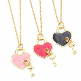 Pendant Necklaces Enamel Pink Heart Lock For Women Copper Gold Plated Key Charm Simple Jewelry Friendship Gifts Nken11