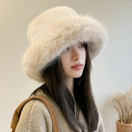 Berets Fluffy Faux Fur Bucket Hat For Women Luxury Plush Winter Thicken Snow Oversized Soft Big Panama Cap