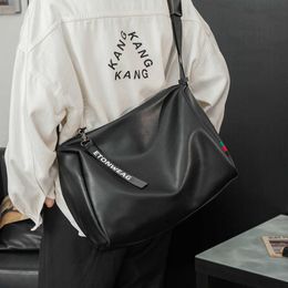 shopping bags Fashion Designer Handbags Men's Messenger Bag Large Capacity Shoulder Crossbody s for Men Soft Leather Travel Man Black 230417