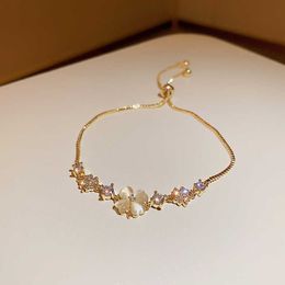 Charm Bracelets Luxury AAA Zircon Opal Clover Adjustable Bracelet For Women New Fashion Sparkling Gold Colour Bracelet Wedding Jewellery Party Gift Z0426