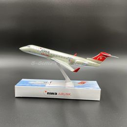 Aircraft Modle 1 100 Aircraft Model Toy Northwest Airlines NWA CRJ-200 Replica Collector Edition 230426