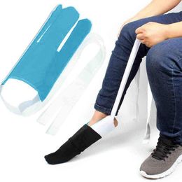 Other Health Beauty Items Flexible Sock Aid Kit Slider Helper Aide Tool for Putting on s Men Women Elderly Assist Device Puller 230425