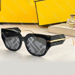 Designer Sunglasses Fashion Gold Letter Sunglasses For Women High Quality Men Sun Glasses Outdoor Travel Driving Casual Versatile