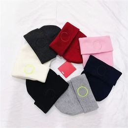 LL Autumn and winter knitted hats Men's and women's Woollen hats Thermal hats Alphabet embroidered knitted hats pullover hats