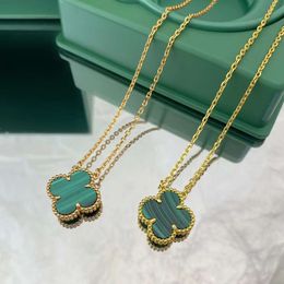 Four Leaf Clover Luxury Designer JewelryV gold thick plating K rose Fourleaf clover necklace fritillary high version lucky pendant female peacock green agate