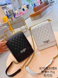 2024 Casual Tote Shop %100 Top Designer Bags New Vertical Chain Bag Lingge Single Shoulder Crossbody Mobile Phone Fashionable Small Square Gift Box