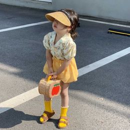 Clothing Sets Menoea Summer Flower Girls Clothes Floral Sets Girls T Shirt + Shorts Suit Korea Girls Clothing Sets Casual Baby Gir AA230426