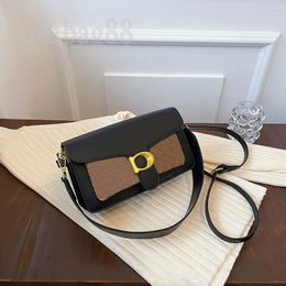 Leather handbag for ladies tabby cross body borse european style trendy street flap bag with metal buckle built in zipper pocket leather bags small size B23