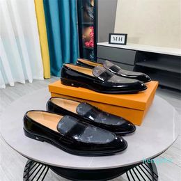 Designer Fashion business Shoes Men leisure Brogue Wingtip Leather shoes Rubber wear resistant non slip outsole Dress leather shoes size38-46