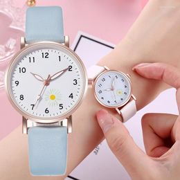 Wristwatches Fashion Daisy Luminous Women Cute Leather Watches Simple Small Dial Quartz Watchwrist For Girls Clock Gift