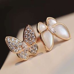 Designer earrings 4/Four Leaf Clover Charm V Golden Temperament Korean Personality Small Crowd Design Thickened Plated K Butterfly Ring Light Luxury White