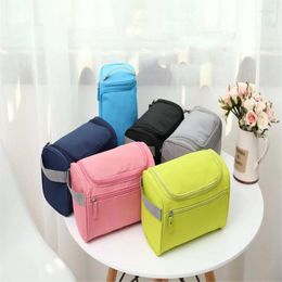 Storage Bags Large Capacity Hook Wash Bag Men's And Women's Simple Cosmetic Portable For Travel Toiletry 25x13x14cm Home