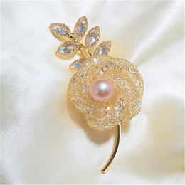 Brooches Elegant Nature Pearl Crystal Cute Flower For Women Luxury Yellow Gold Colour Zircon Alloy Plant Brooch Safety Pins