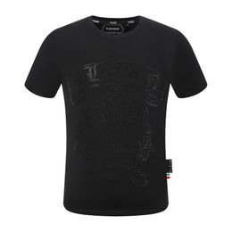 24ss Plein Bear t Shirt Mens Designer Tshirts Brand Clothing Rhinestone Pp Skulls Men T-shirt Round Neck Ss Gothic Banner Hip Hop Tshirt Top Tees 161300