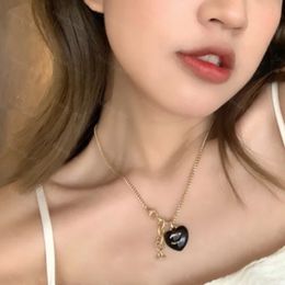 Love Necklace Desigenr For Women Black Pink Pendants Crystal Diamond Necklaces With Box Charm Jewellery C Gold Chains Wedding Accessories