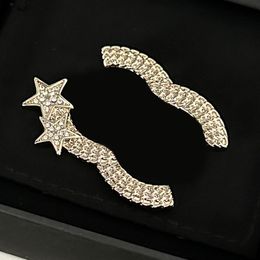 Fashion Brooch Pins Designer Jewellery Copper Silver Gold-plated Clothing Pin Brand Letter Brooche Crystal Pearl Wedding Party Gift