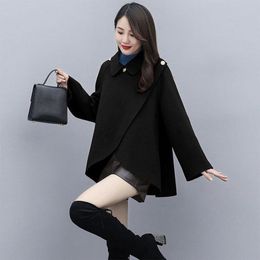 Fur 2021 Autumn/winter Pure Color Fashion Wool Blends Ponchos Shoulder Clasp Women Short Cape Coat Cloak Long Sleeve Shawl Cardigan