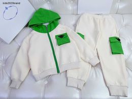 New Autumn boy tracksuit Contrast colored hat design kids designer clothes Size 100-160 baby coat and pants Nov25