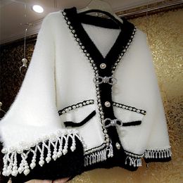 Sweaters Luxury heavy industry winter beaded pearl tassel cardigan women vneck small fragrant thick outwear