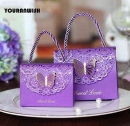 50pcslot Highquality Laser Cut Butterfly Flower Gift Bags Candy Boxes Wedding favors Portable Gift Box Party Favor Decoration H19719224