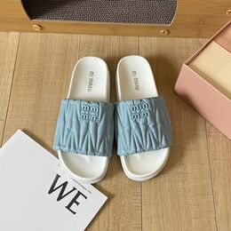 2023 MIU Slippers Women Flat Sandals Matelasse Slide Shoes MM Fashion Top Quality Designer Banquet Summer Leather Sandals Multicolor Flat Heel Mule2