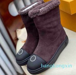 Fashion-Designer-New Luxury Designer Shell Head Leather Snow Boots Sheep Curly Mid-Calf Boots Wild Comfortable trend Size