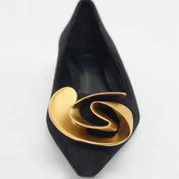 New Sandals Women Black Pointed Toe Ballet Flats Fashion Metal Flower Shoes Woman Suede Casual Office Lady Single 230406