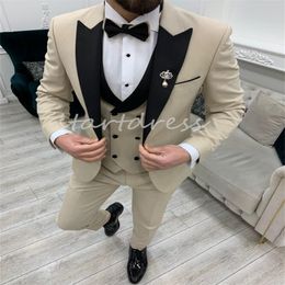 Slim Beige Wedding Tuxedos 2024 Peak Lapel Fitted Men Blazers Waistcoat Groom Men Suits Causal Prom Bespoke 3 Pieces Male Bussiness Slim Outfit Suit
