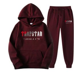 Men's Tracksuits FW Trapstar Men Women Tracksuit Brand Printed Streetwear Sportswear Warms Two Pieces Set Hoodie Pants Jogging Hooded G221010