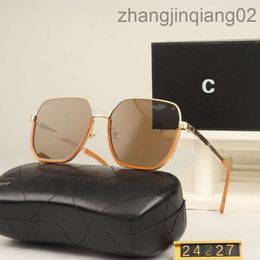 Designer Channel Cc Sunglasses Cycle Luxurious Fashion Sports Polarise Sunglass Mens Womans Vintage Baseball Driving Beach Golden Orange Square Sun Glasses