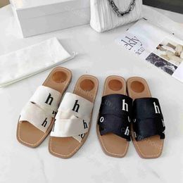 Designer Sandals Woody Flat Mules Women Slippers Luxury Slides Rubber Flat Shoes Canvas Letter Loafers Fashion Summer Sandal Lady Beach Slipper White Black