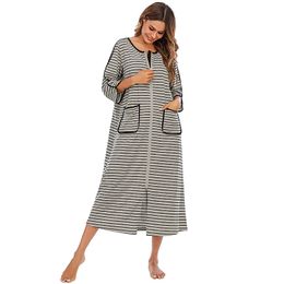 Women's Robe Aamikast Zipper Front Robes Women House Coat Half Sleeve Loungewear Long Nightgown with Pockets S-XXL 231127