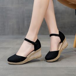 Sandals Women Vintage Linen Wedges Pumps Lady Round Toe Casual Mid Heel Slip-on Rome Shoes Closed Platform 2023