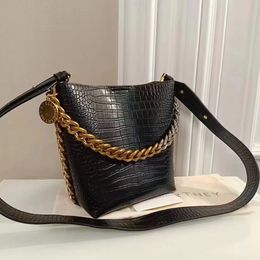 Borsa a tracolla a patta Frayme Stella McCaryney Medium Vegan Crossbody Borse Donne Black Black Pursres Luxury Designer Logo Portafoglio Croco Eeffect Borsa in rilievo