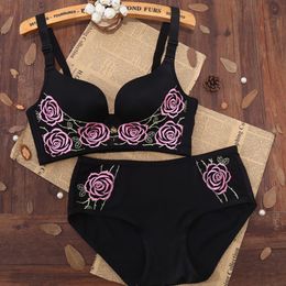 Bras Sets Sexy Women Bra Set Embroidery Rose Push up Adjusted Bra Brief Sets Ladies Wireless Fashion Bra And Panty Set 230427