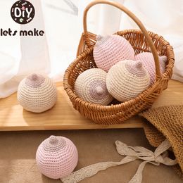 Rattles Mobiles Lets Make 1pc Baby Teether Music for Kids Handmade Crochet Rattle Toy Breastfeeding Model Babies Gift Childrens 230427