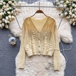 Women's Knits 2023 Spring Autumn Women Short Knitted Cardigan Tops V-neck Single-breasted Long Sleeve Blue Yellow Apricot Female Knitwear