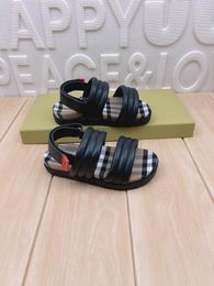 2023 Hot girl Slipper fashion summer sandals child designer shoes kid boys black house slippers shoe eu 26-35 baby boys toddler sandal