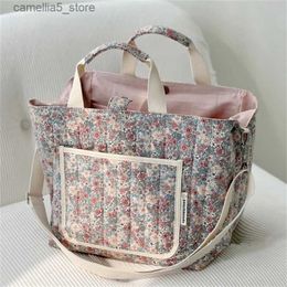 Diaper Bags Korea Floral Print Mother and Baby Diaper Bag Organiser Large Capacity Portable Mommy Bag Maternity Women Shoulder Messenger Bag Q231128