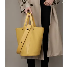 Duffel Bags Withered 2023 French Fashion Ladies Leather Bucket Bag Large Capacity Basket Tote Shoulder Handbag Women